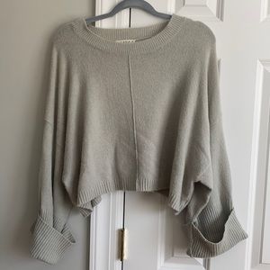 Illa Illa puff sleeve sweater NEVER WORN